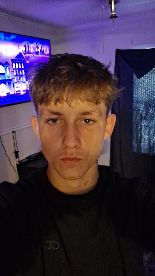 Snapchat-859252408.jpg