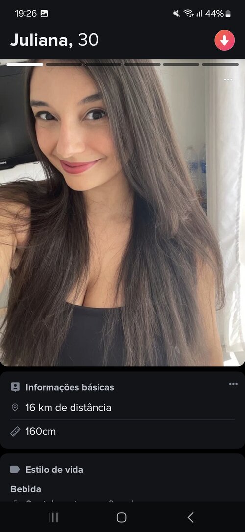Screenshot_20250918_192636_Tinder.jpg
