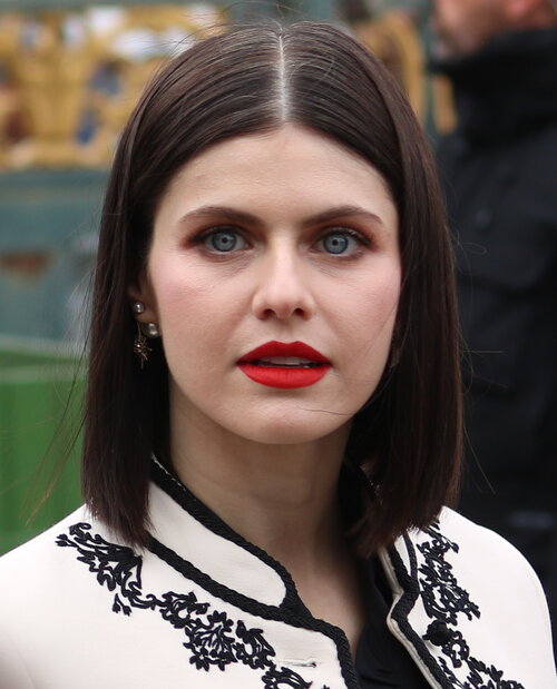 Alexandra_daddario_2022_(cropped).jpg