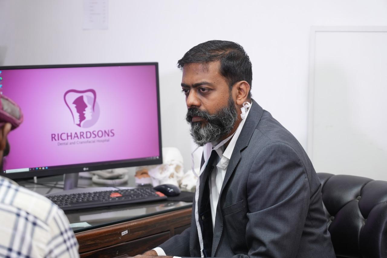 Dr sunil Richardson Plastic Surgeon