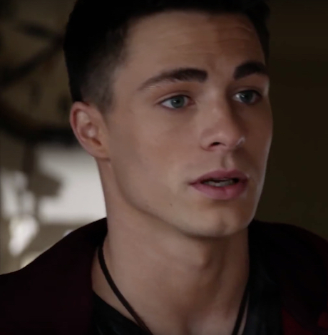 Colton Haynes Arrow Screenshot 460 by 470 Colton Haynes Arrow Screenshot 460 by 470