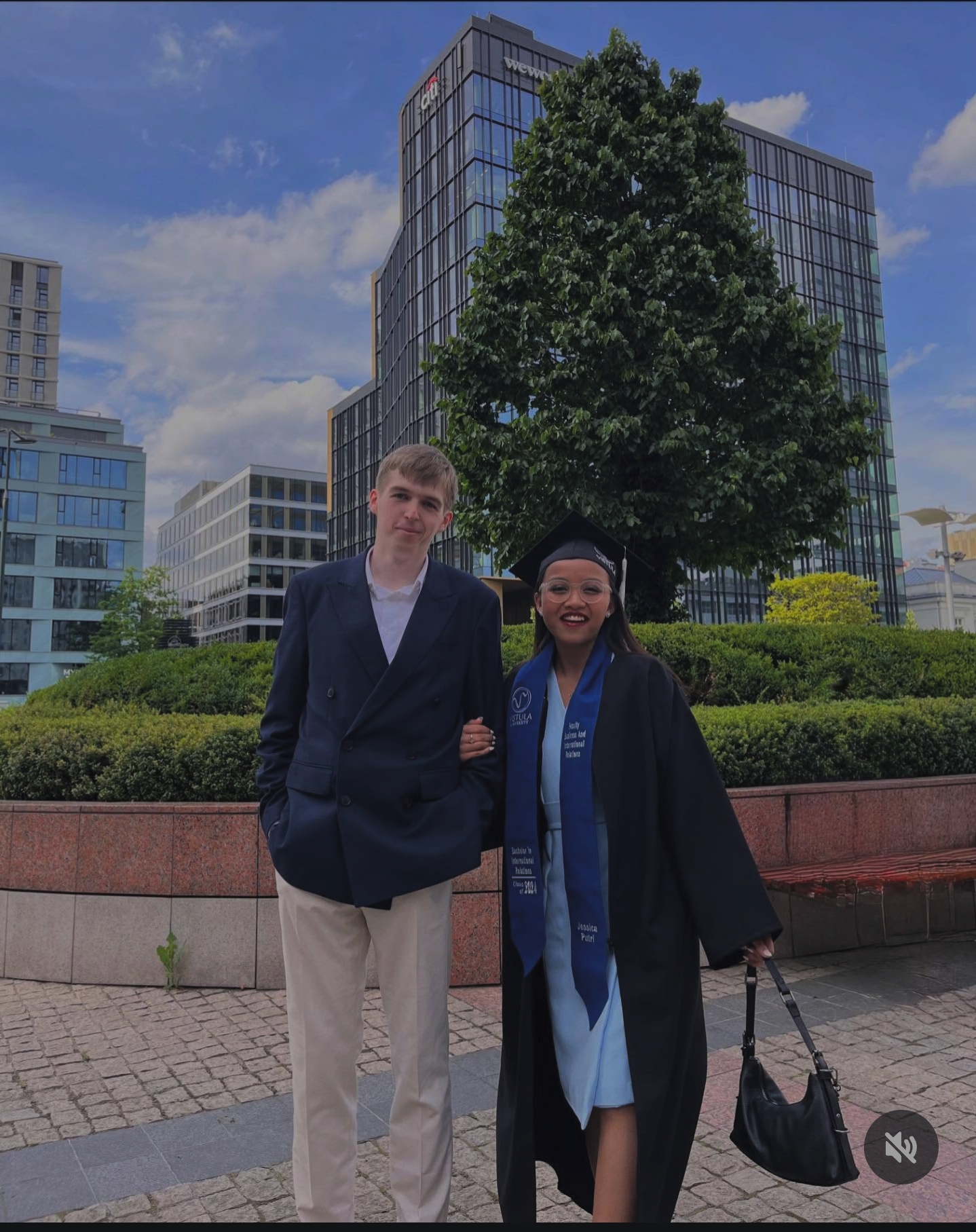 Screenshot 2025 10 04 06 34 30 60 1c337646f29875672b5a61192b9010f9 Screenshot 2025 10 04 06 34 30 60 1c337646f29875672b5a61192b9010f9