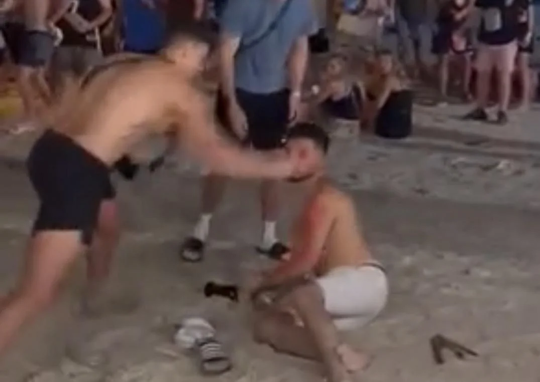 Beachfront beatdown v0 he9bxipwfopf1