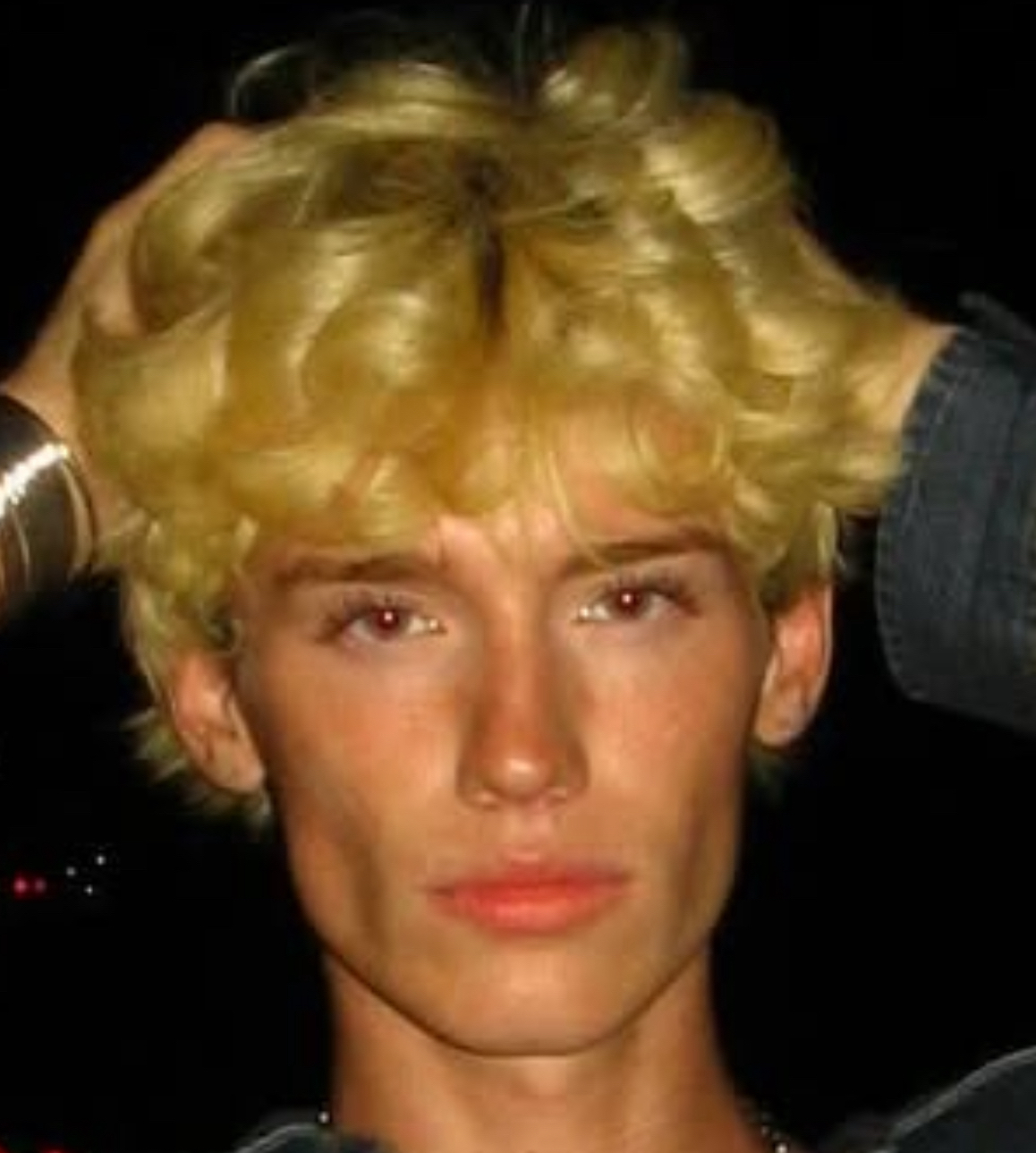 1759944479392 1759944479392