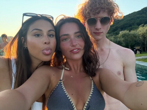 Gioscottii 1752499289 3676552969453840411 1302205075274b15b7bfa57090amd