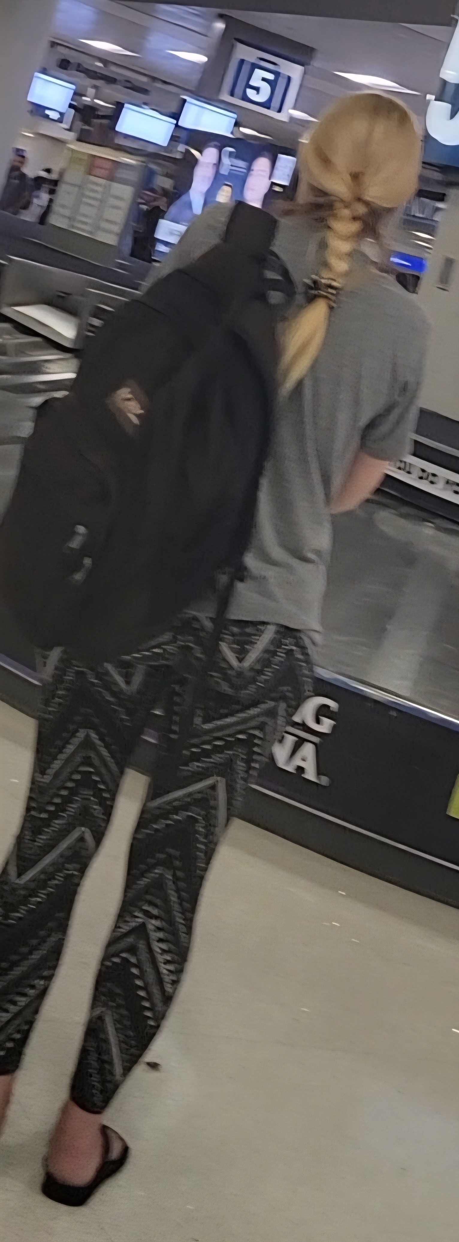 20251008 17274424