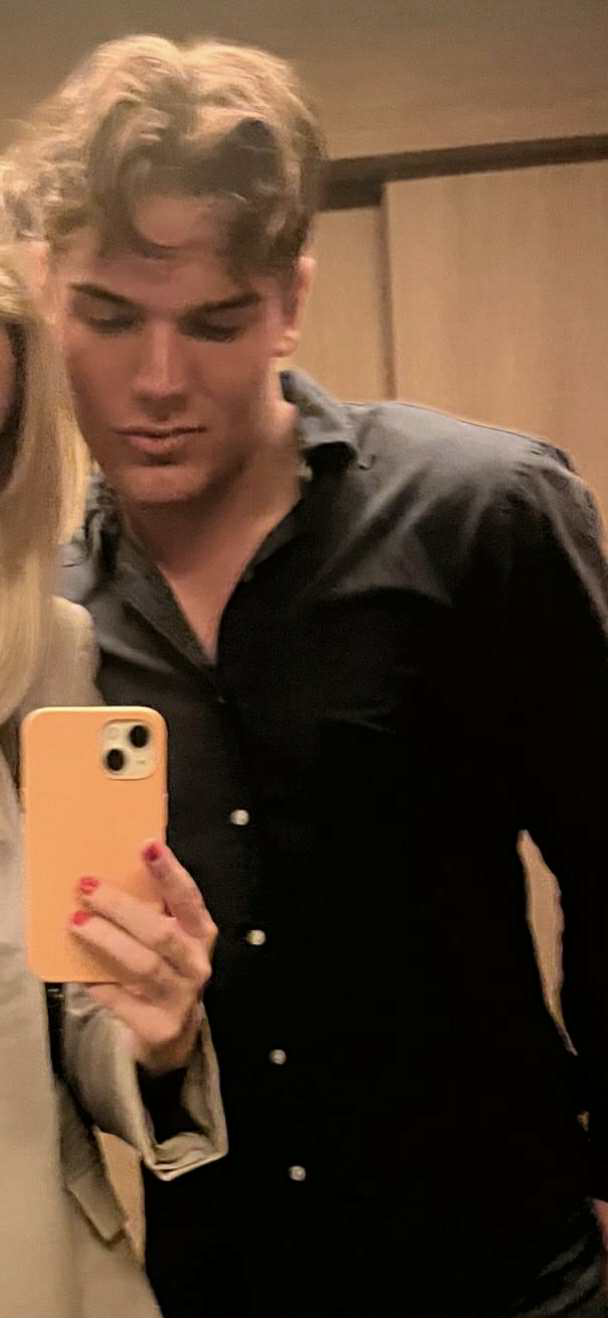 0948861B DE1D 4838 9928 63559A5387B3