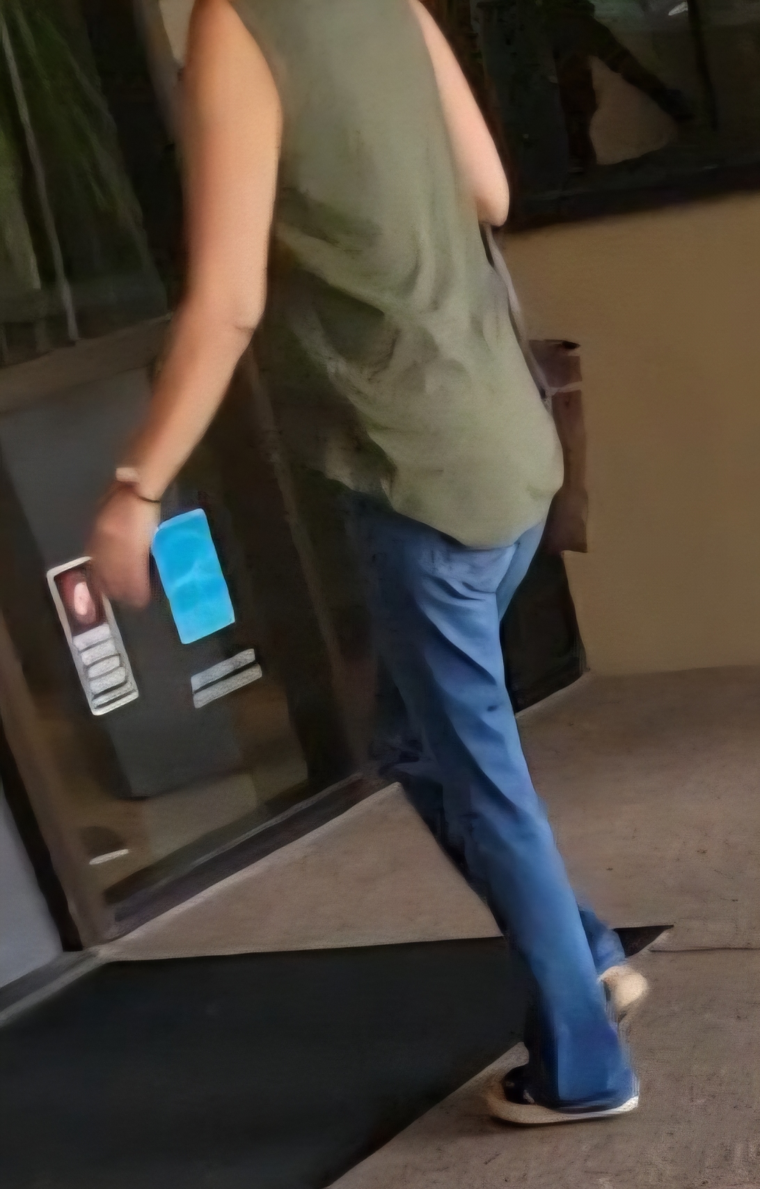 20251010 1422265