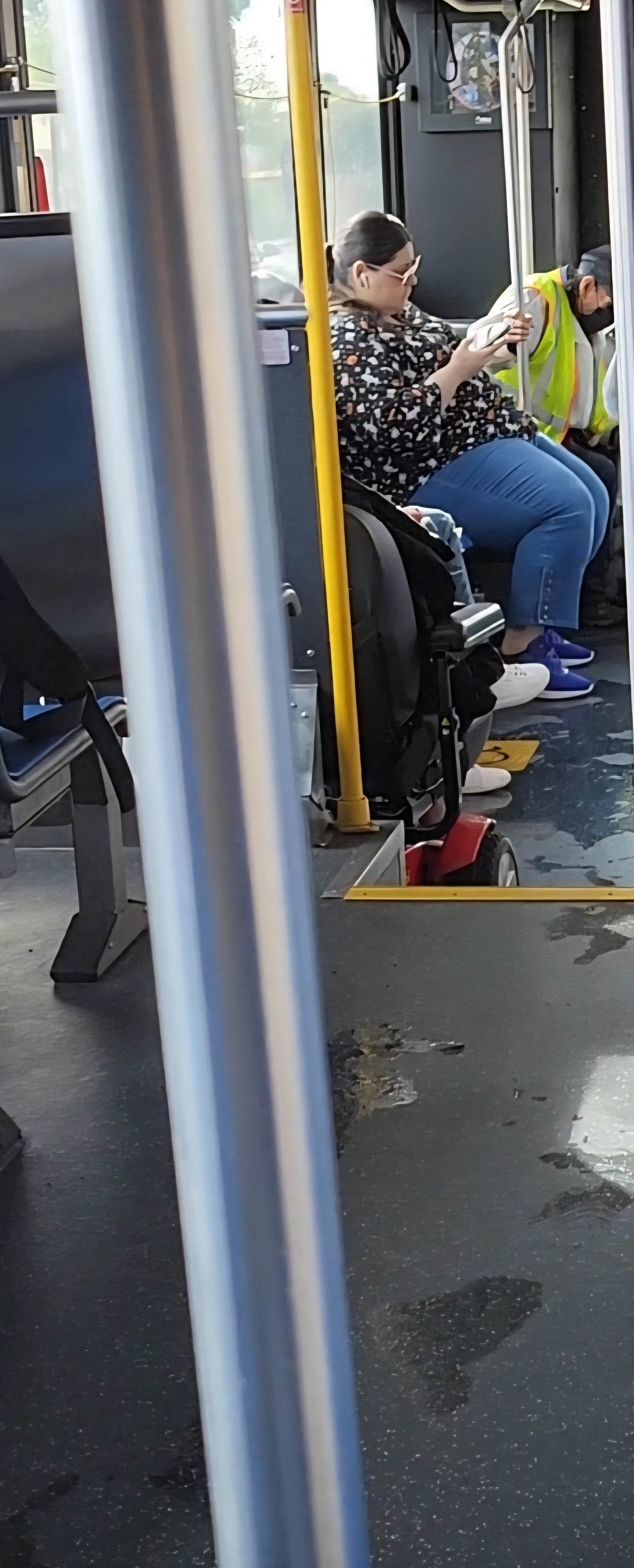 20251013 1452442