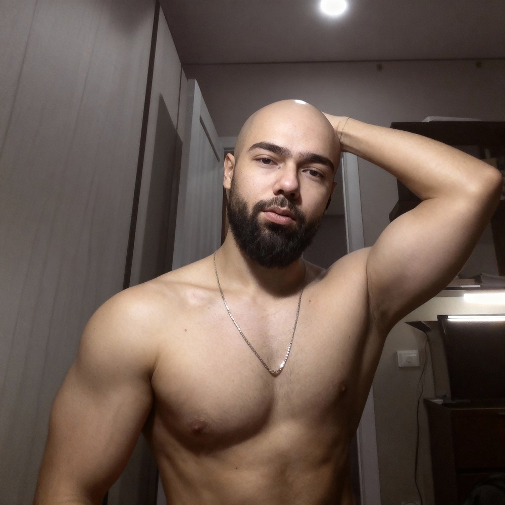 Seedream 4 high res fal Make this guy bald 
