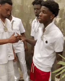 Quando rondo handshake