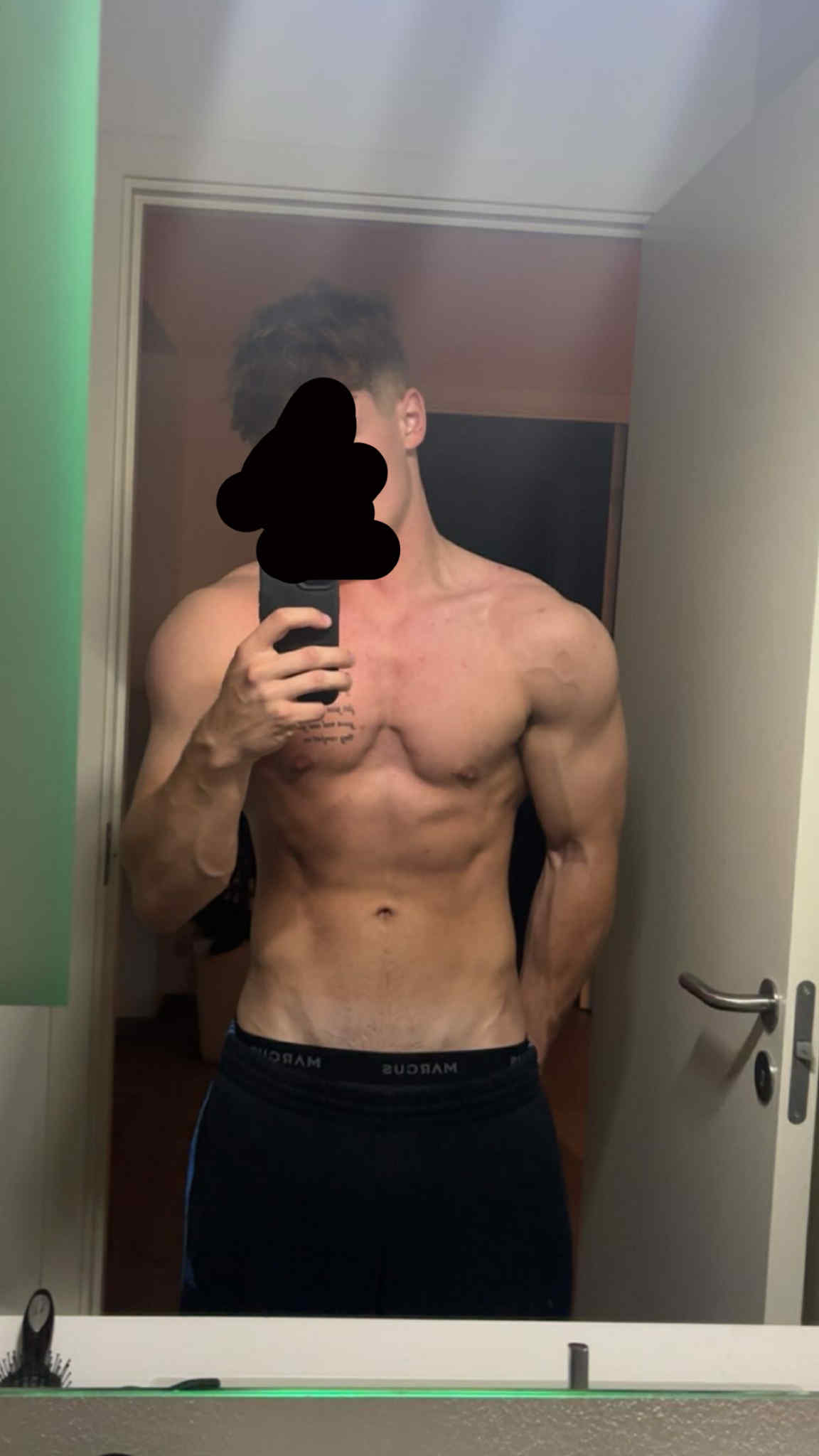 E8A6A6A5 6906 4B3D AB48 B61DD11BD954 E8A6A6A5 6906 4B3D AB48 B61DD11BD954