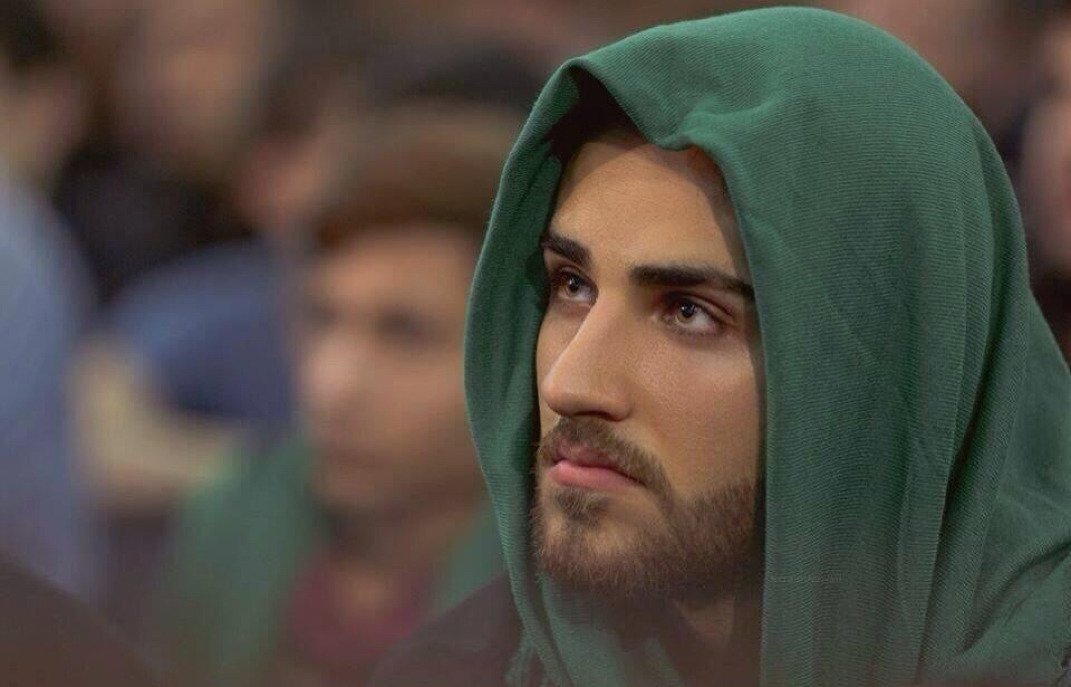 GvMZ06vWYAE8C9H GvMZ06vWYAE8C9H