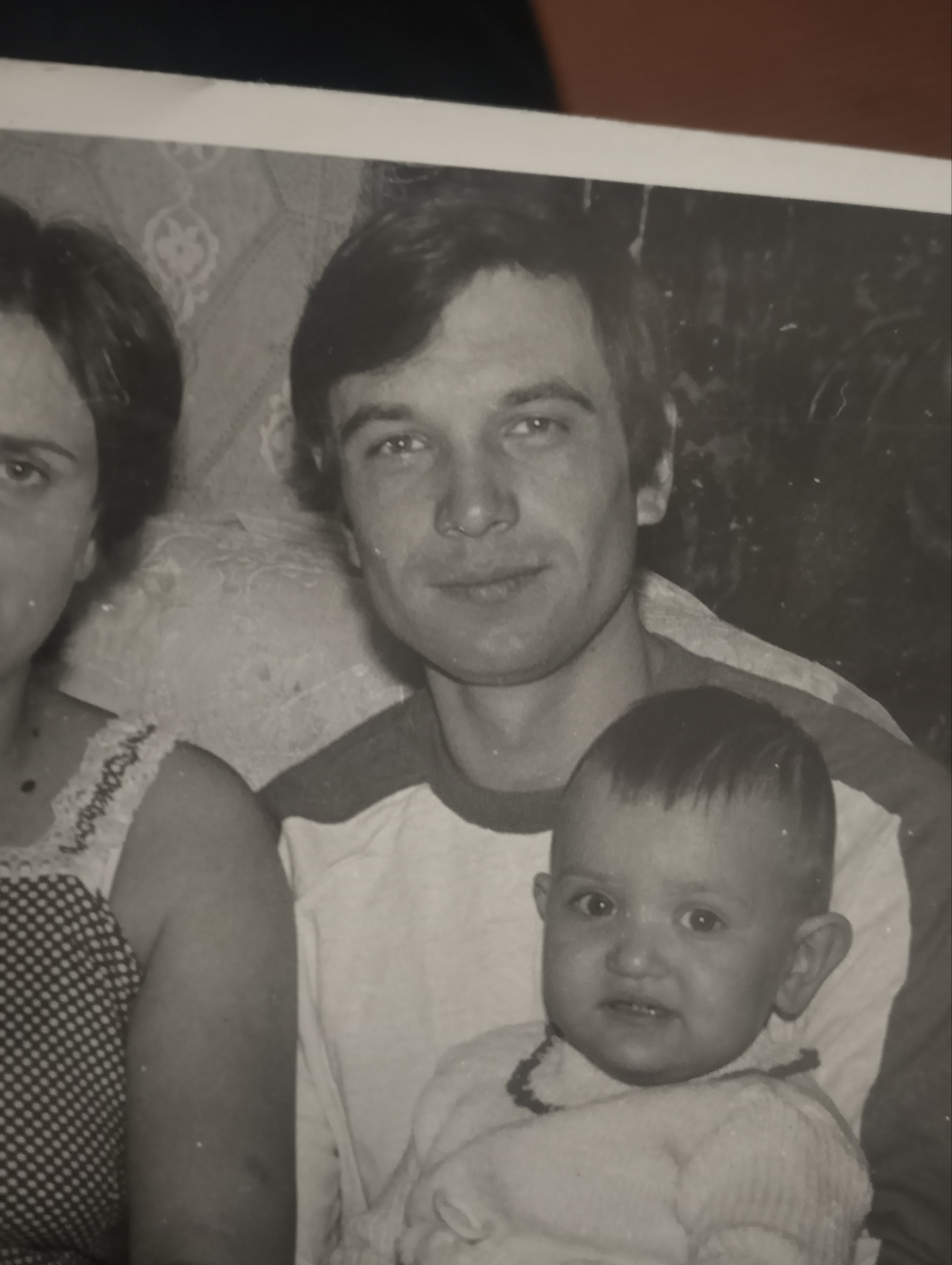 Photo 5458796325777831133 w