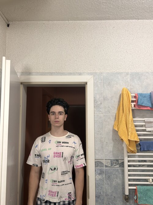 3043