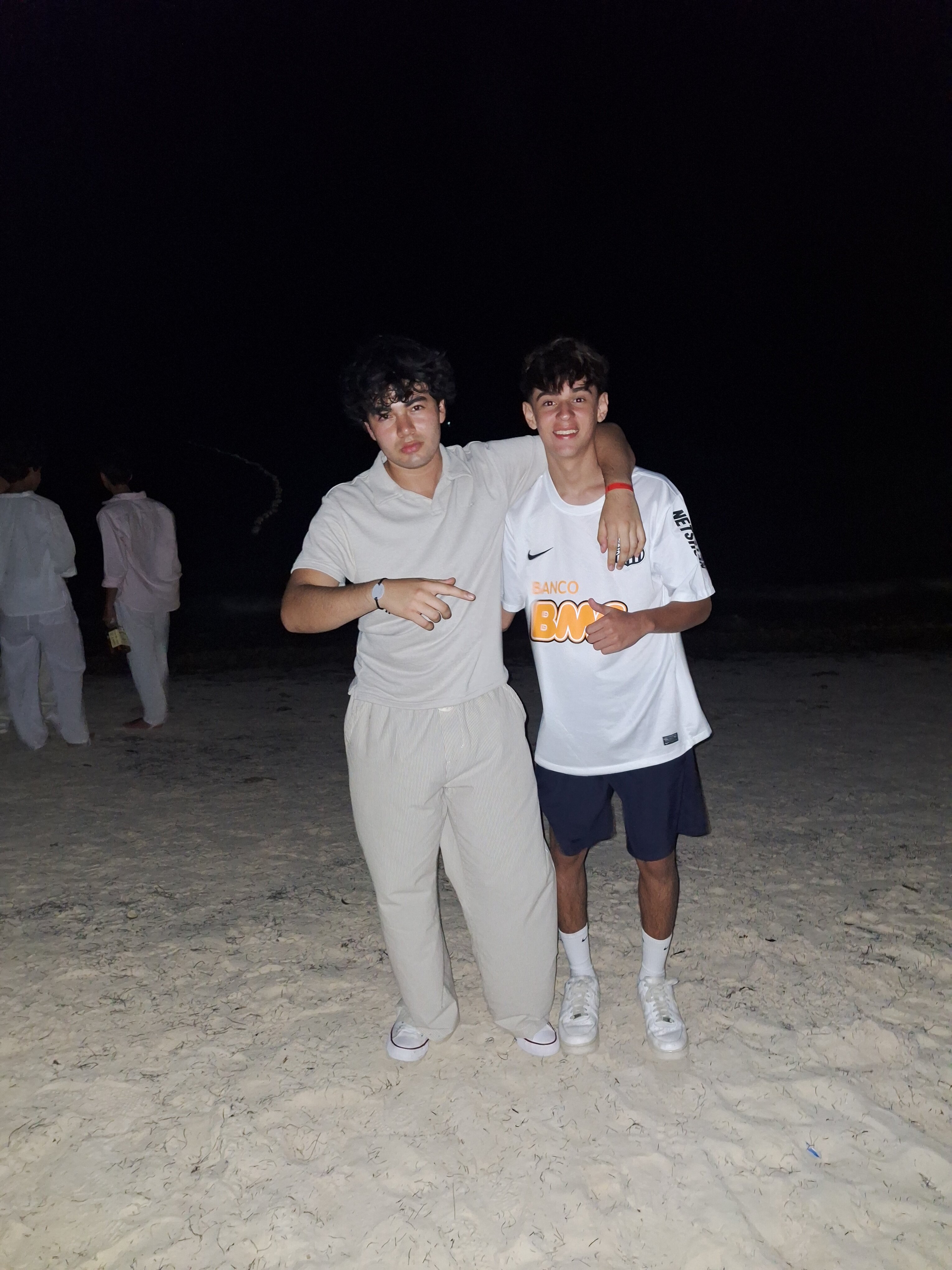 1000067329 1000067329