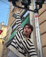 1761684279660 1761684279660