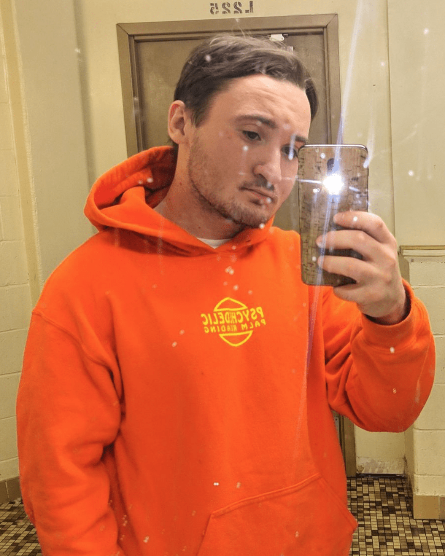 1761769762109 1761769762109