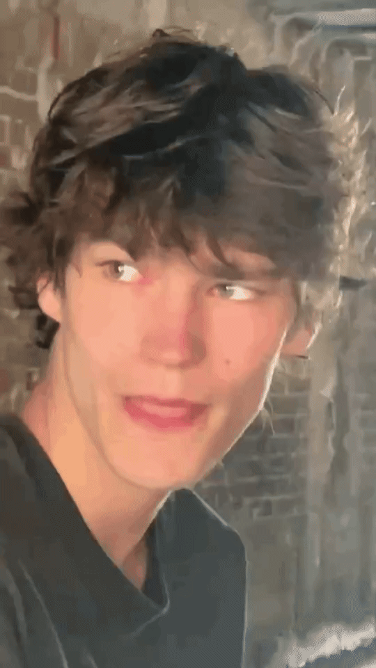 Ezgif 80f41d55040642