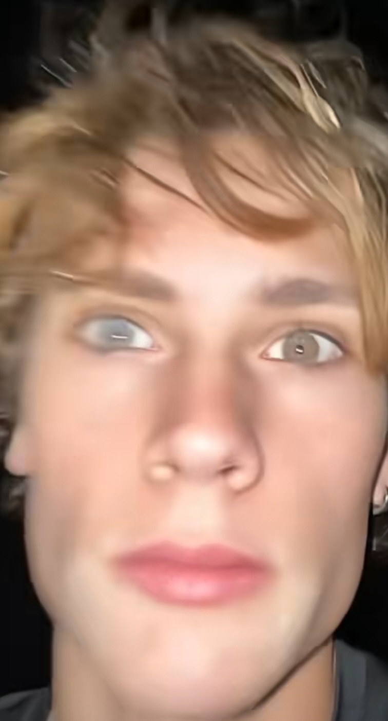 1000021594 1000021594