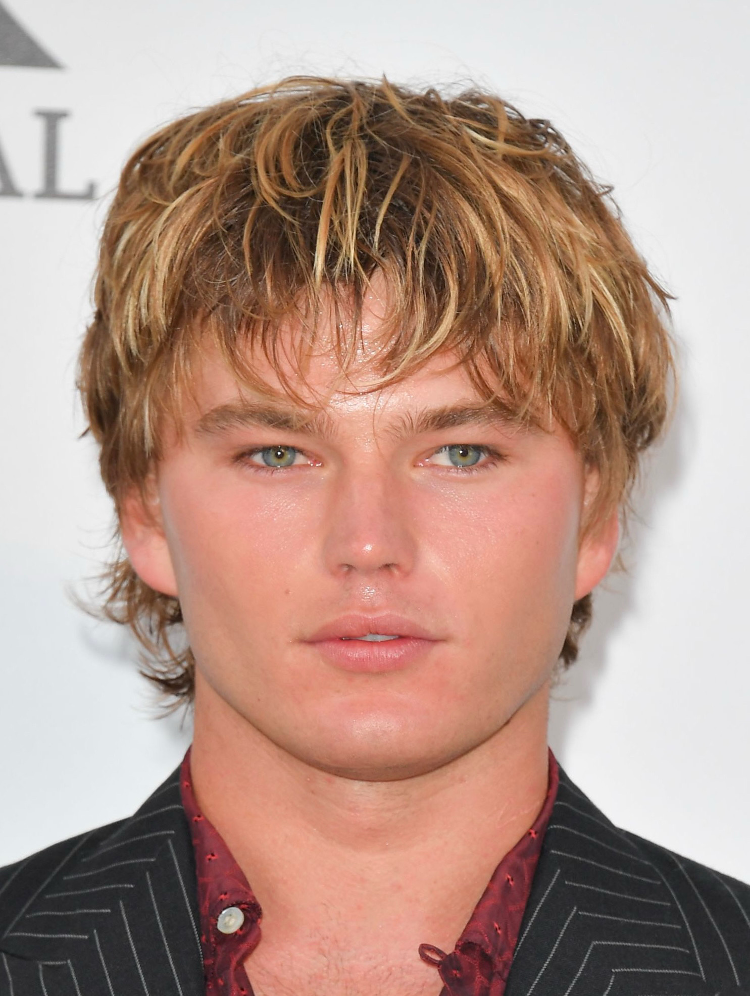 2233F826 C6C4 4171 9DFD C3C7B4834C57