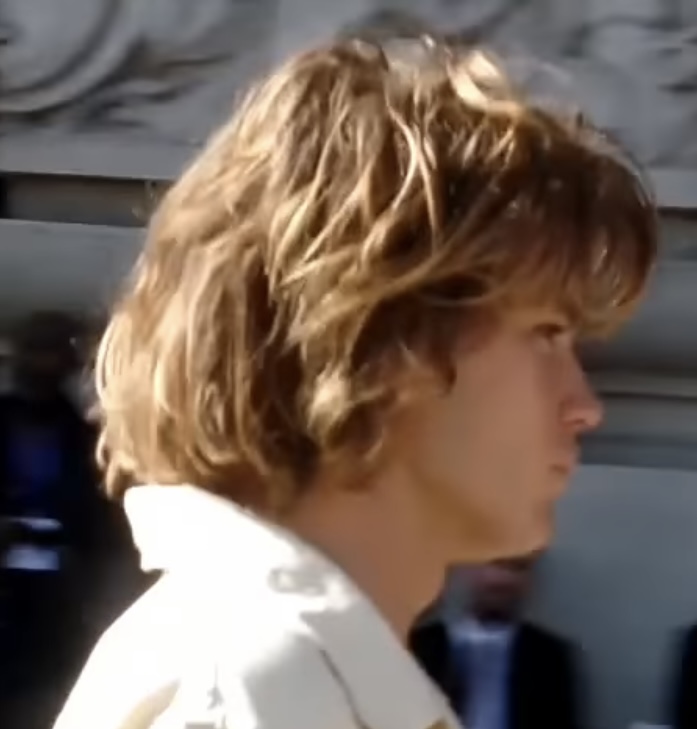 2975691 EAD02815 B94B 4587 A835 461914F2870E