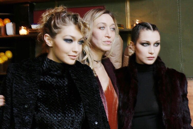 fashion-2016-02-gigi-alana-bella-hadid-main.jpg
