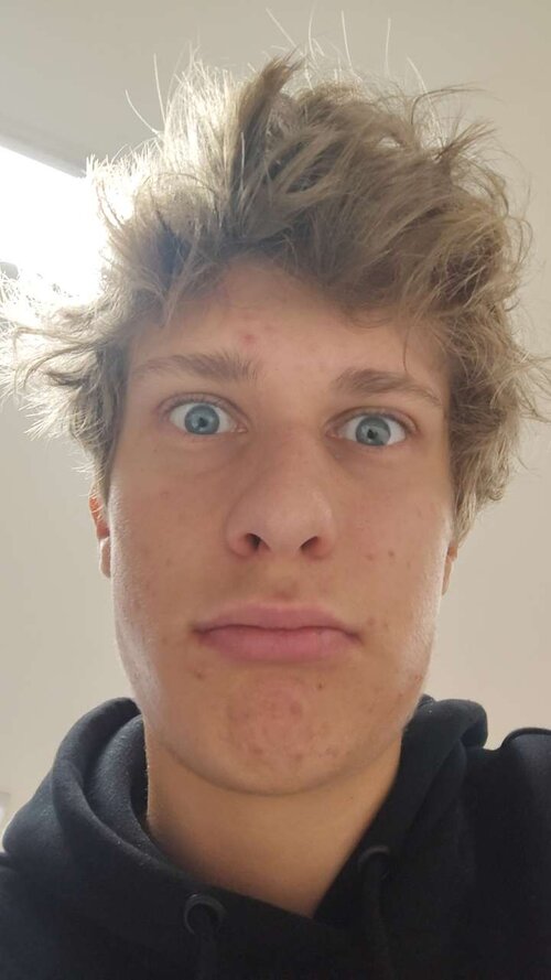 Snapchat-136288588.jpg
