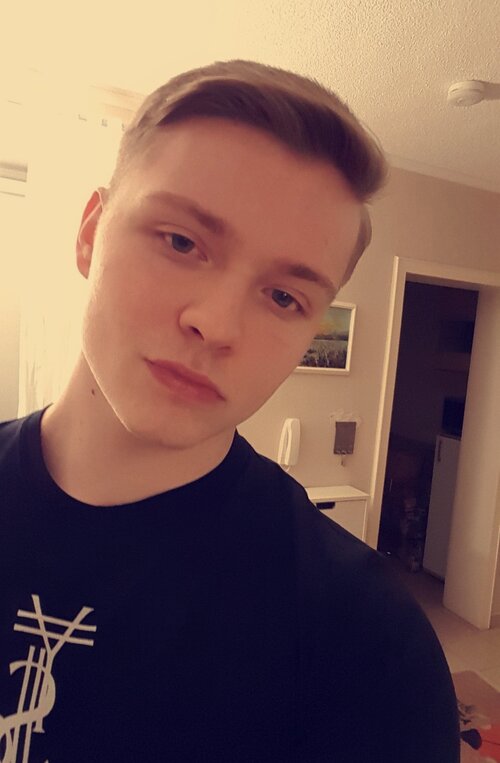 Screenshot_20191227-204624_Snapchat.jpeg