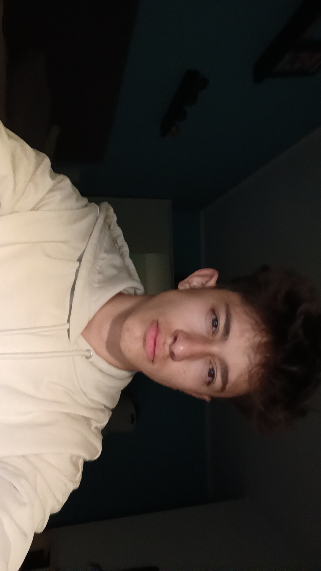 1000024389