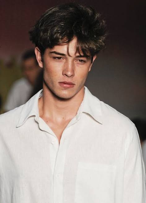 Male model francisco lachowski on top of being handsome asf v0 rrxuw64ie29c1