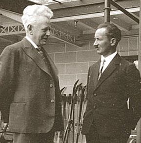 8348b4b3f4934d2da18f6158389555a0 1