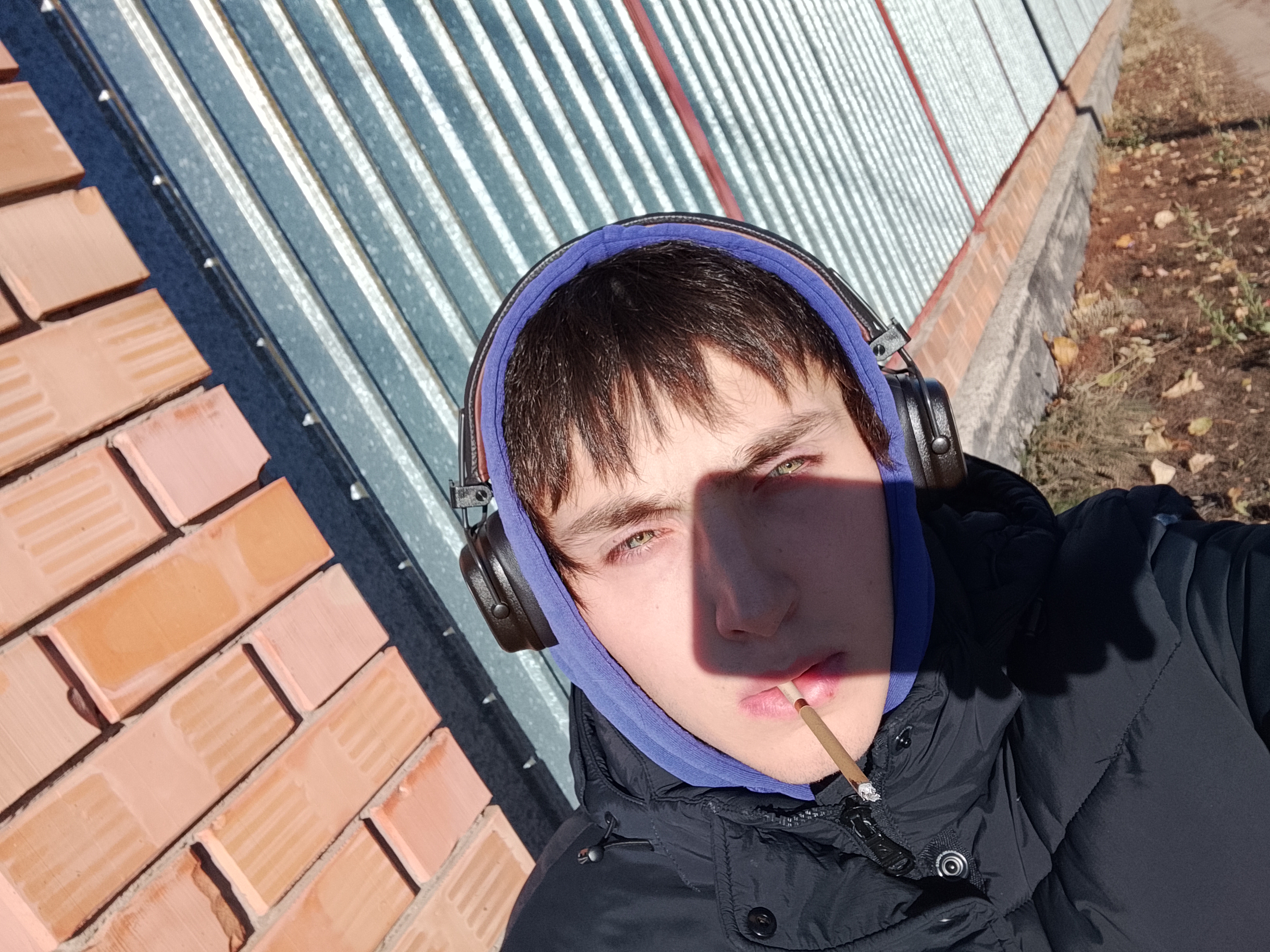 1000018058