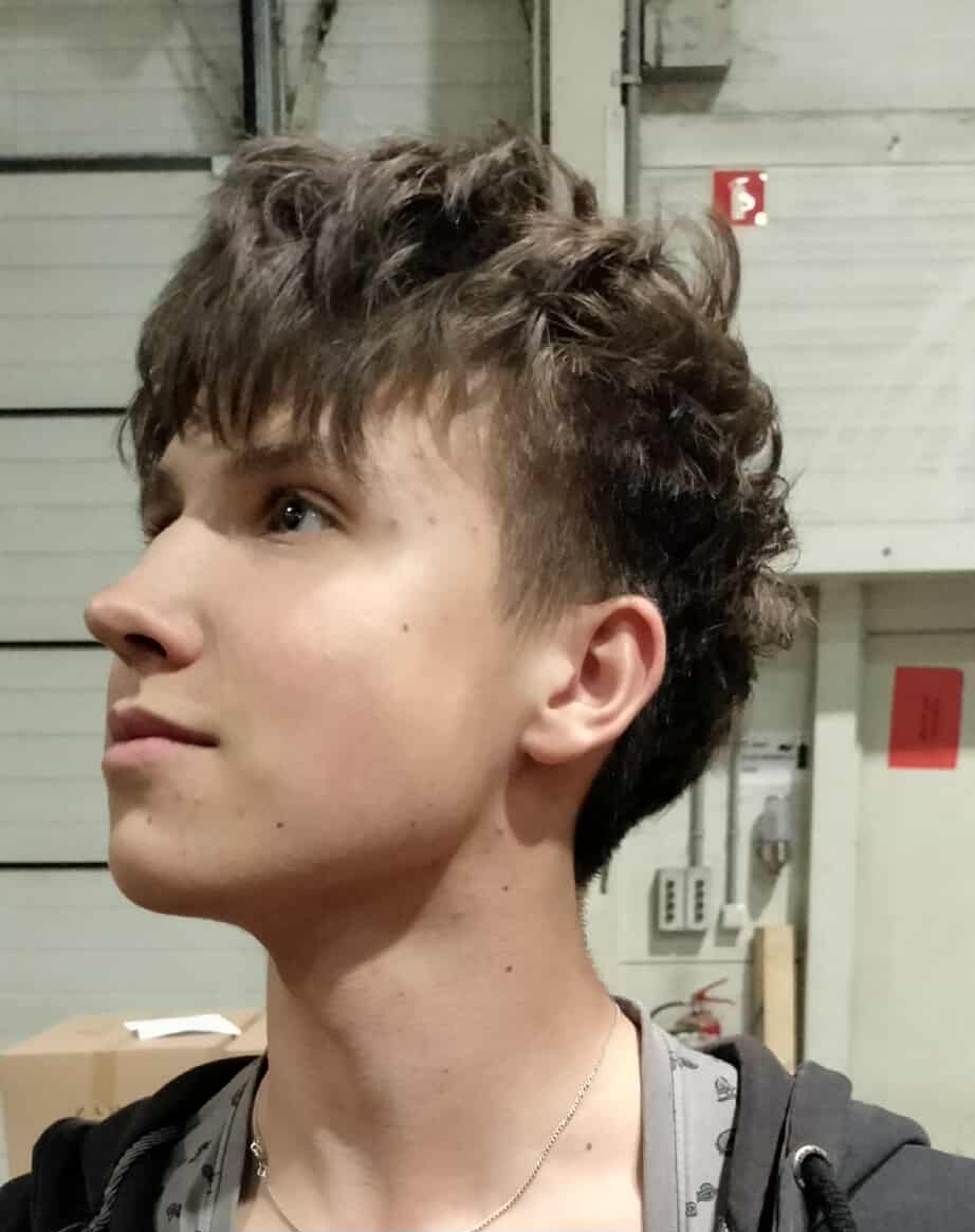 Received 1425546079197568