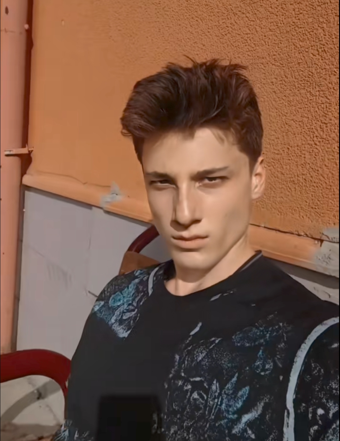 Screenshot 2025 11 20 22 23 37 865 commiuigallery edit