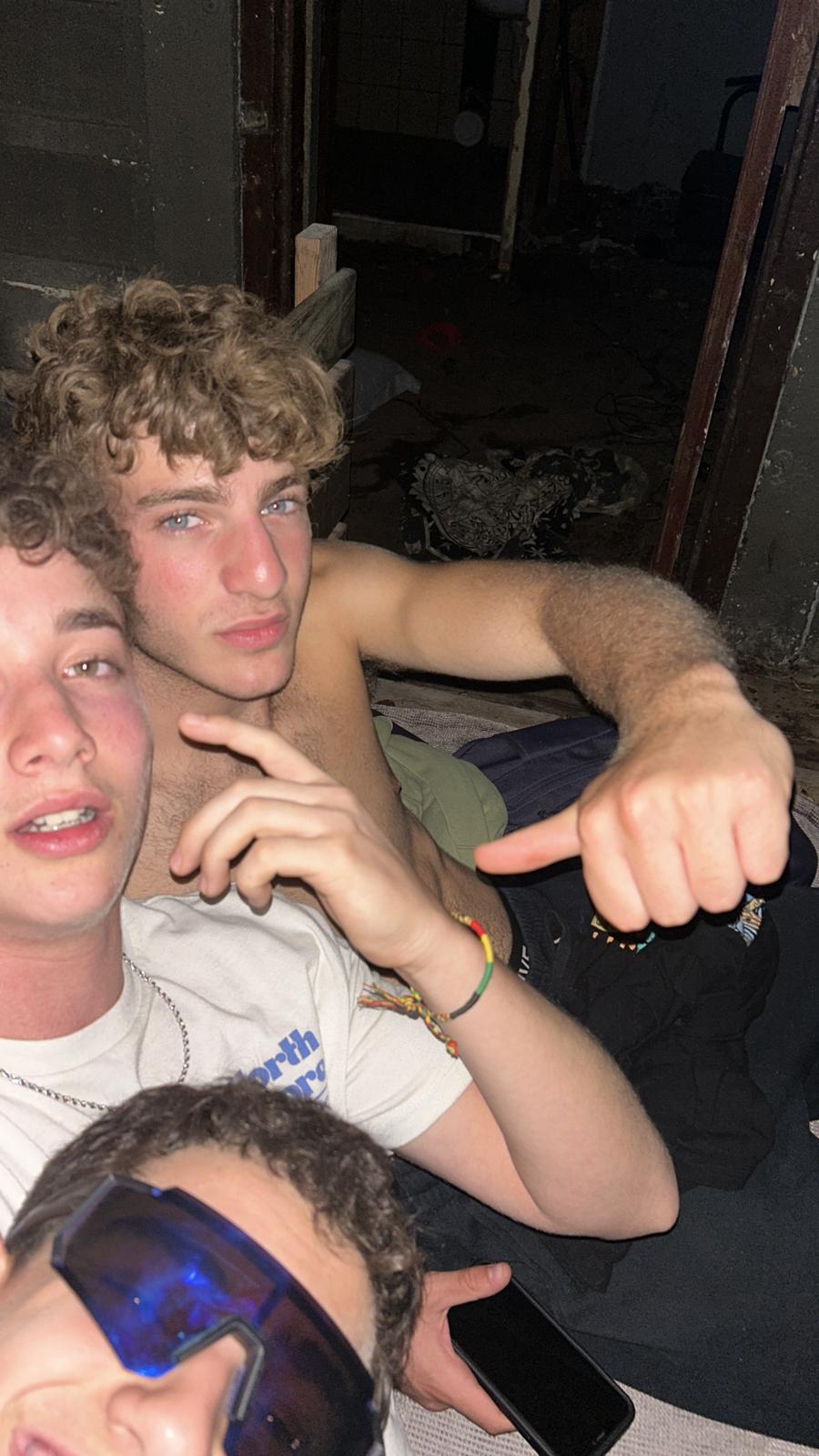 Adaad1d9 df2b 4731 b97e 7837a1af41b5