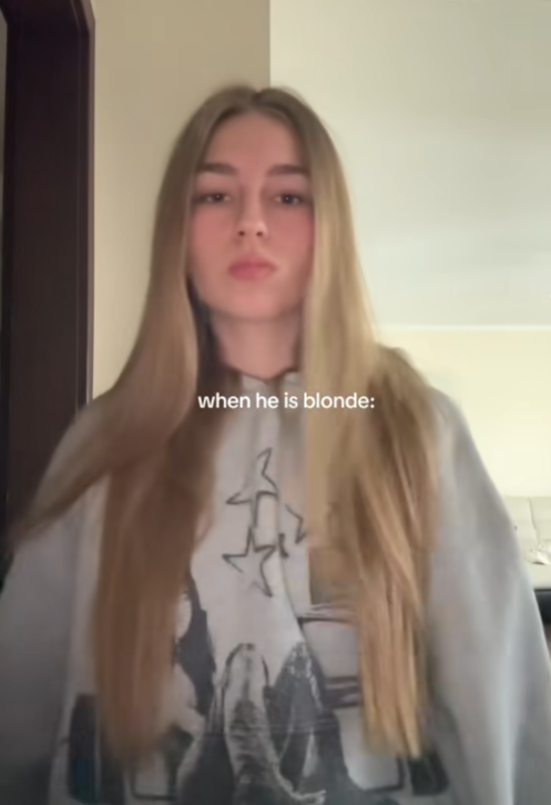 1763981569736