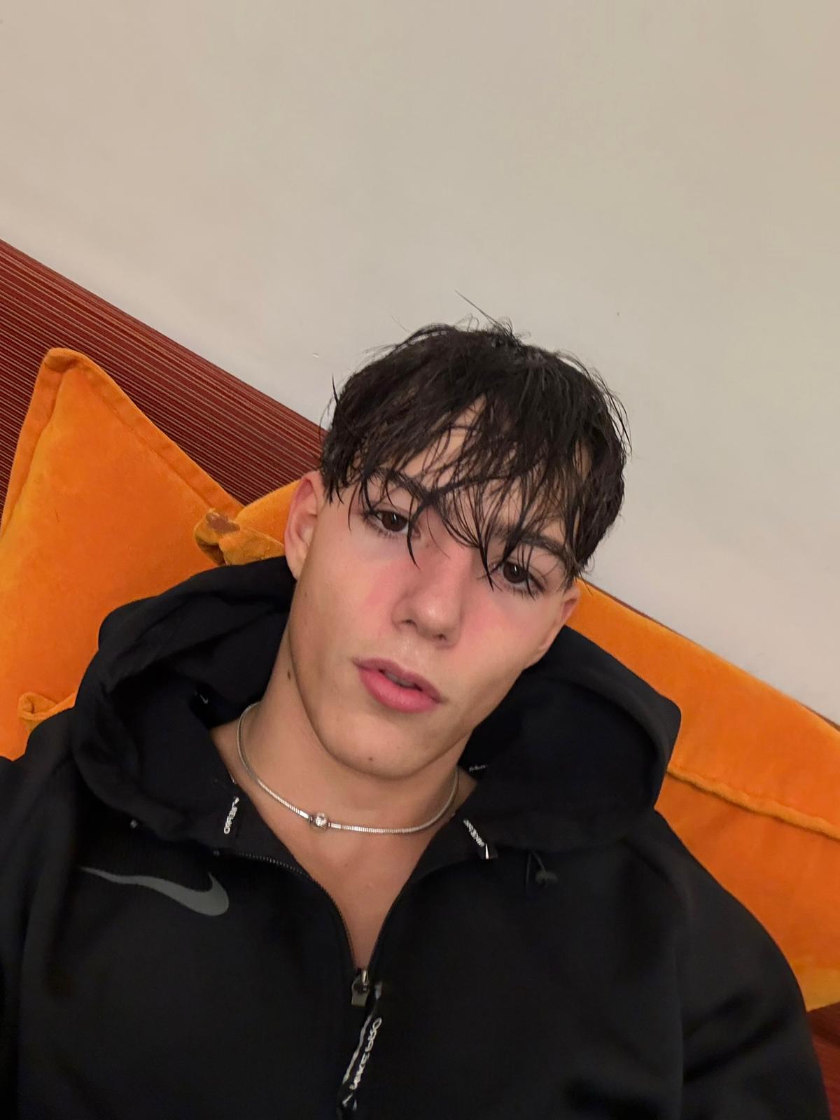 2bf5c997 e793 4693 8d5e b2de645e3bdb