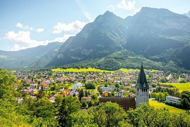 Liechtenstein is a 25km