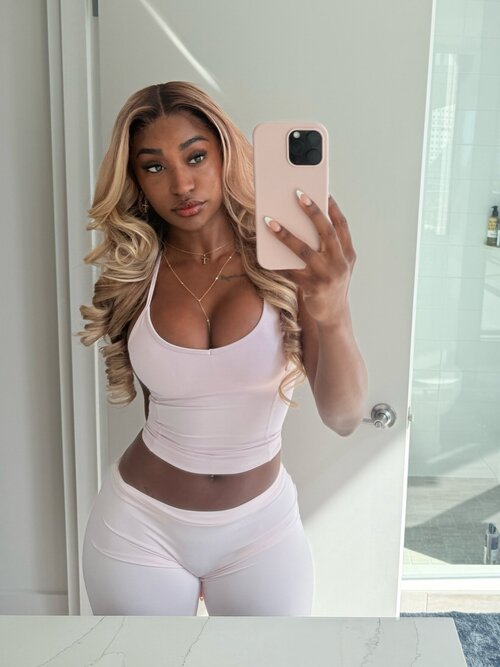 tumblr_babfcea5d3a6ff8f50663401d934f65e_5ff1ac8a_1280.jpg