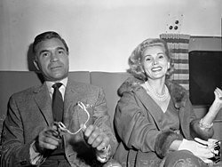 250px-Zsa_Zsa_Gabor_with_playboy_Porfirio_Rubirosa_Ariza,_circa_1954.jpg