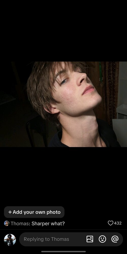 Screenshot_20251118_212405_One UI Home.jpg