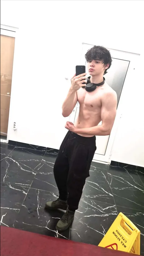 Screenshot 2025-11-23 122734.png