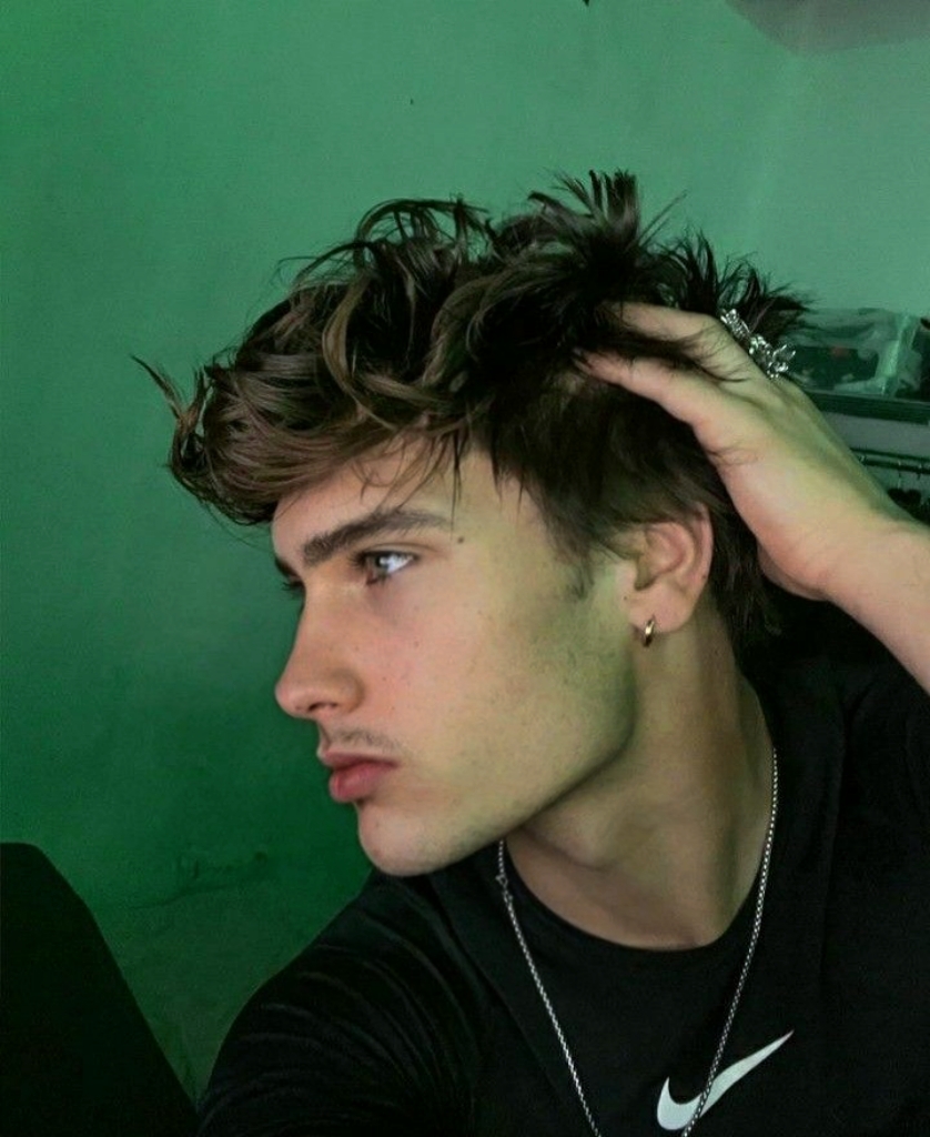 Retouch 2025120216232390