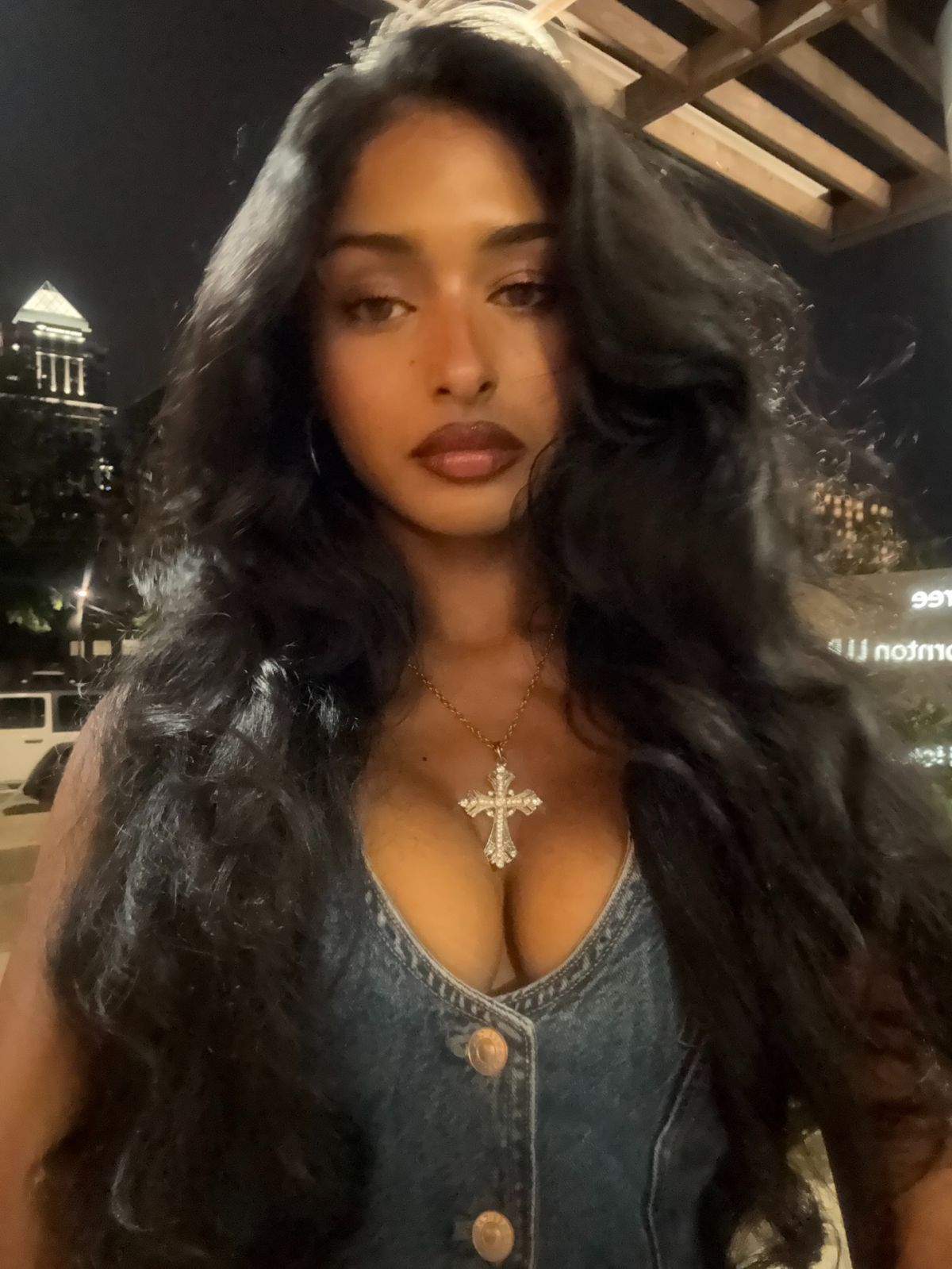 Kaaviya sambasivam instagram photos and videos 07 12 2025 12