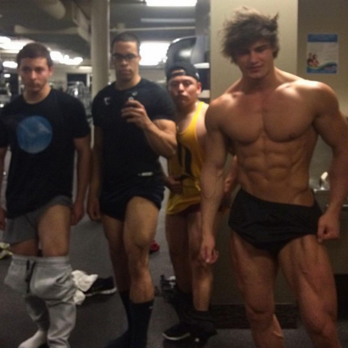 Snaptik 7579368220772027668 0