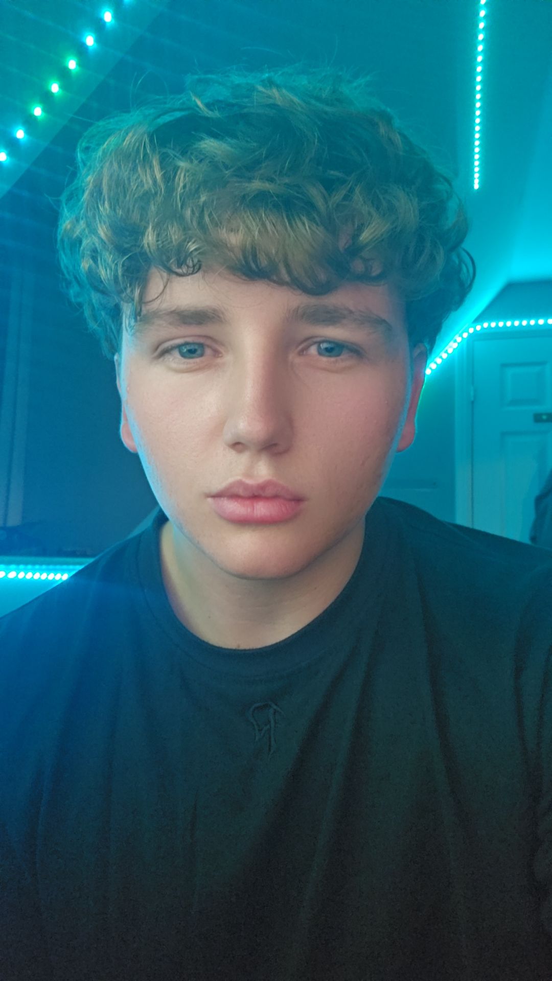 8f95c1bd0f42c4b32efbe99a12eb1517 0