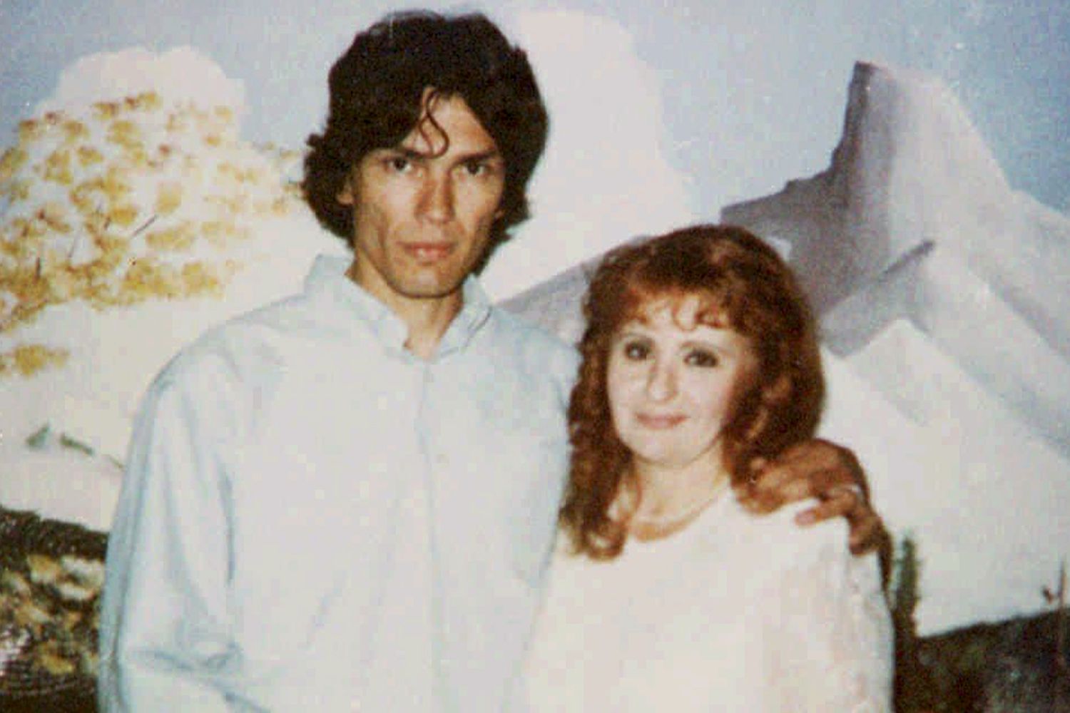 Night stalker richard ramirez wife doreen lioy main 121224 c5471b776c294fc6adccef4207e41980