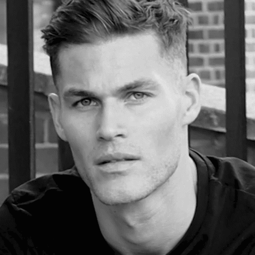 3057785 8C64F456 0B58 4D7A 893A 5D839ABE044A