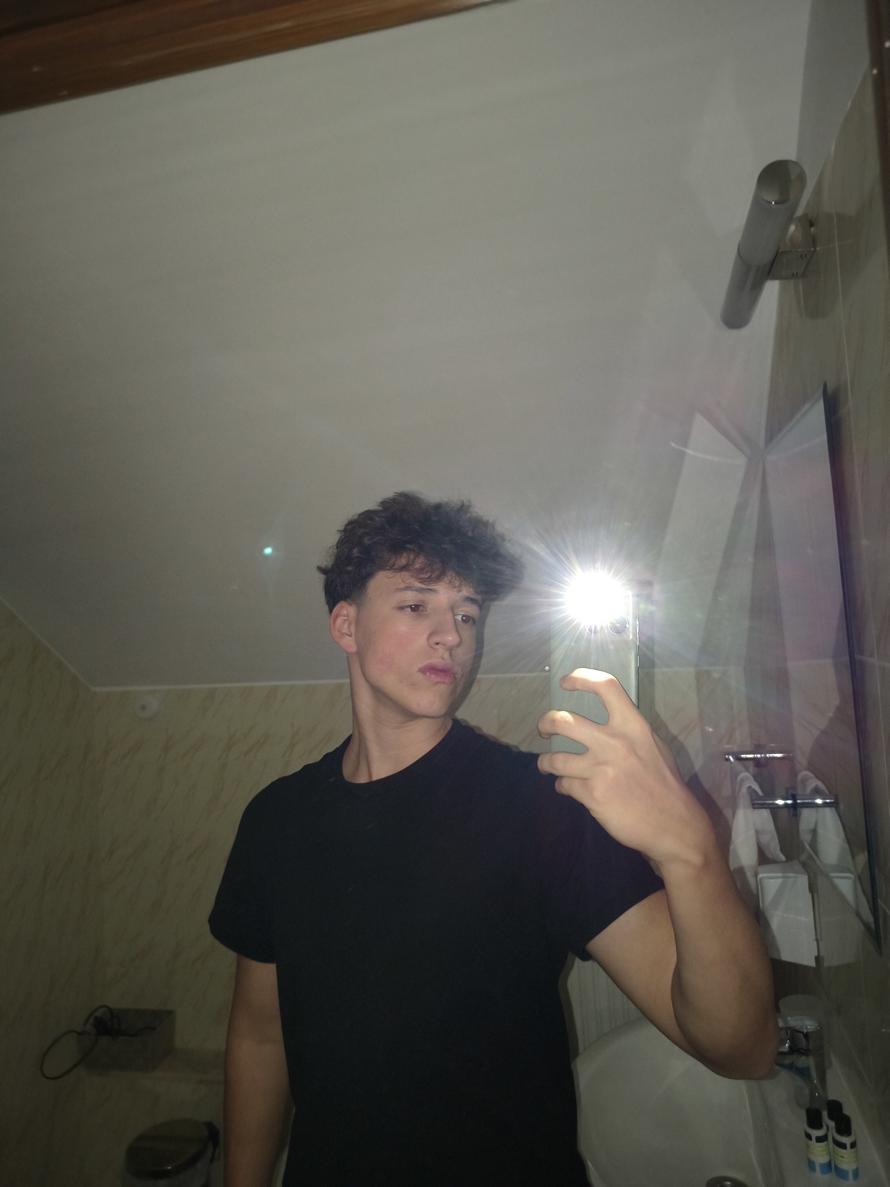 IMG 20251206 015747788